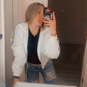 Meet your Posher, Jillian